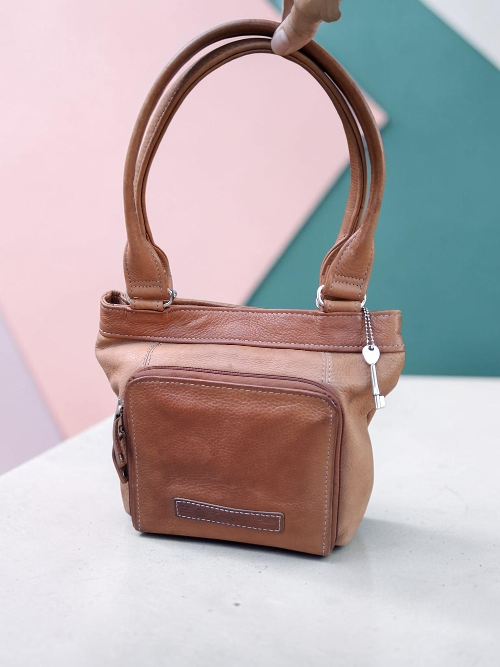 Fosill Classic Brown Tan Leather Tote Handbag - Versatile Everyday Bag
